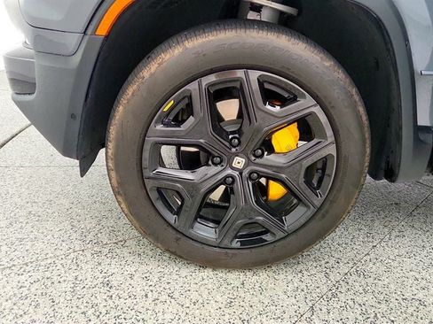 Used 2023 Rivian R1S Adventure AWD/4WD image 9