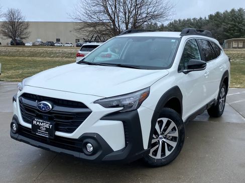 Used 2025 Subaru Outback Premium w/ Popular Package #1A image 1