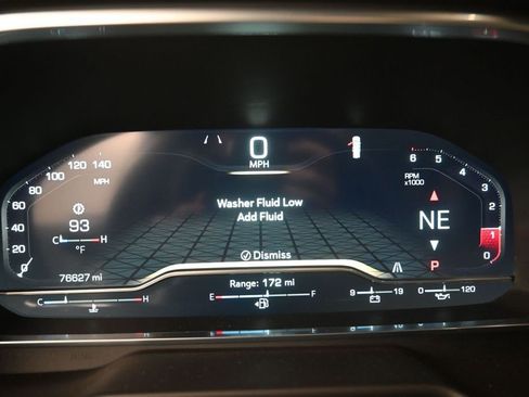 Used 2023 GMC Yukon XL SLT w/ SLT Luxury Package RWD image 10