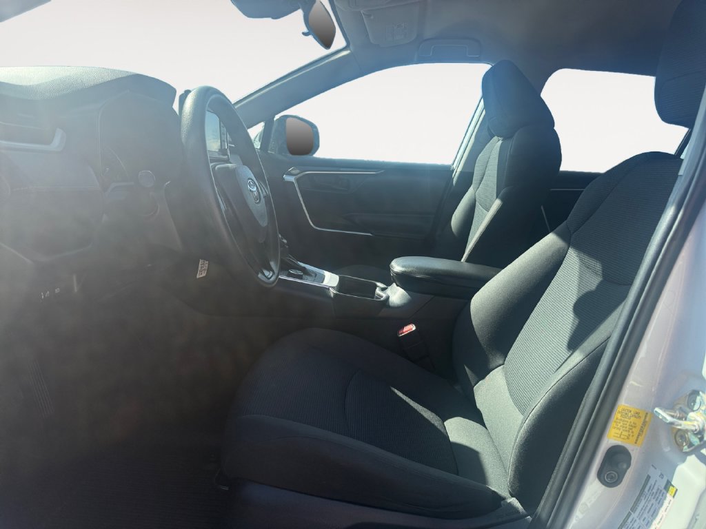 Used 2020 Toyota RAV4 LE w/ All Weather Liner Package AWD/4WD image 9