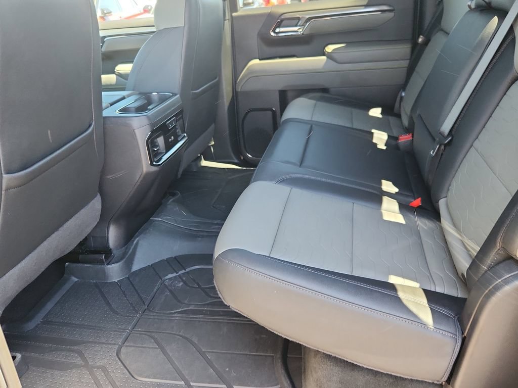 Used 2024 Chevrolet Silverado 1500 ZR2 w/ Technology Package AWD/4WD image 10