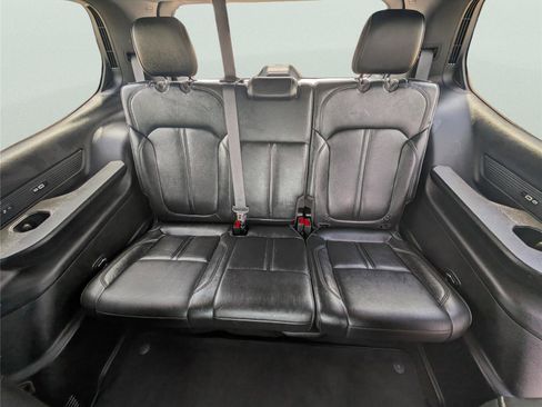 Used 2023 Jeep Wagoneer Series II AWD/4WD image 18