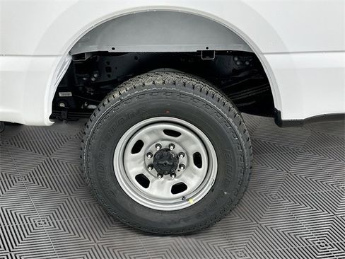 New 2026 Ford F350 XL w/ XL Chrome Package image 15