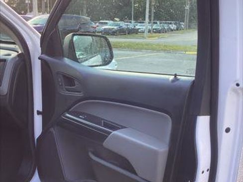 Used 2022 Chevrolet Colorado W/T image 23
