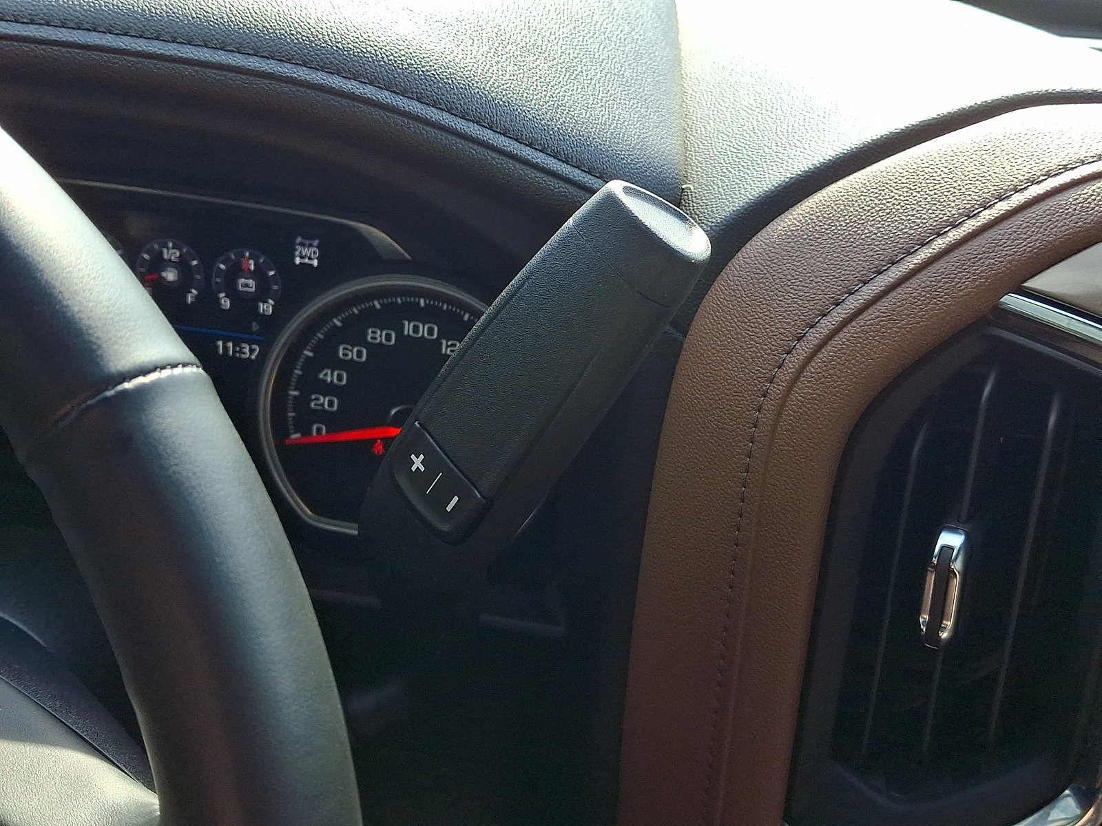 Used 2023 Chevrolet Silverado 2500 High Country AWD/4WD image 20