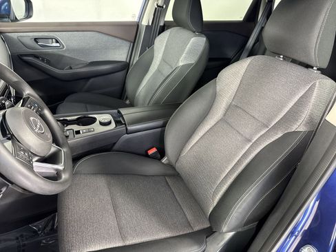 Used 2022 Nissan Rogue SV image 20