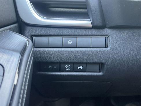 New 2026 Nissan Rogue SV FWD image 12