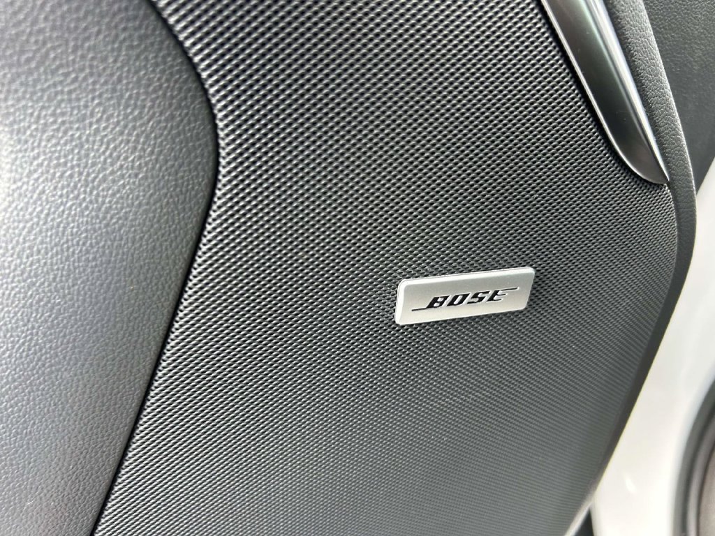Used 2023 GMC Yukon Denali w/ Denali Reserve Package RWD image 18