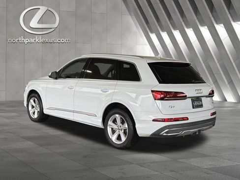 Used 2020 Audi Q7 3.0T Premium w/ Convenience Package AWD/4WD image 2