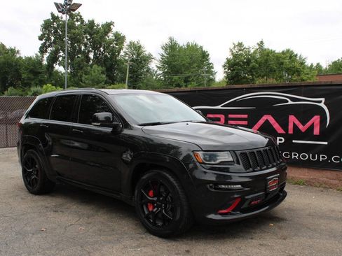 Used 2015 Jeep Grand Cherokee SRT w/ Trailer Tow Group IV AWD/4WD image 4
