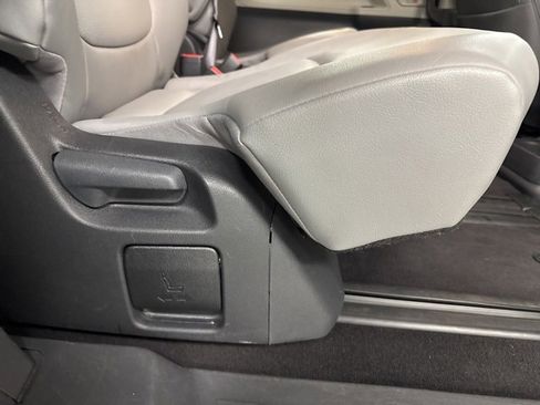 Used 2024 Toyota Sienna XLE image 12