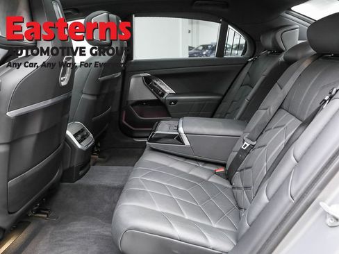 Used 2023 BMW 760i xDrive w/ Executive Package AWD/4WD image 24