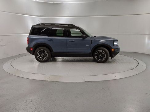 New 2025 Ford Bronco Sport Outer Banks image 2