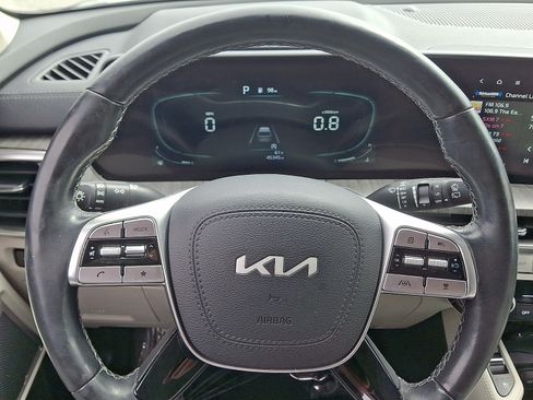 Certified 2023 Kia Telluride EX w/ EX Captain's Chair Package AWD/4WD image 19