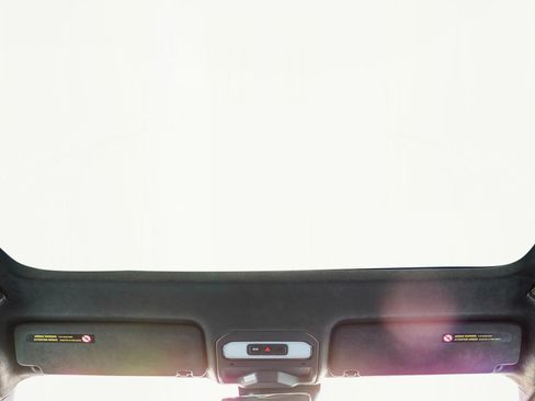 Used 2022 Rivian R1S Launch Edition image 23