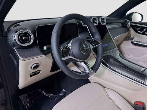 New 2026 Mercedes-Benz GLC 300 4MATIC image 9