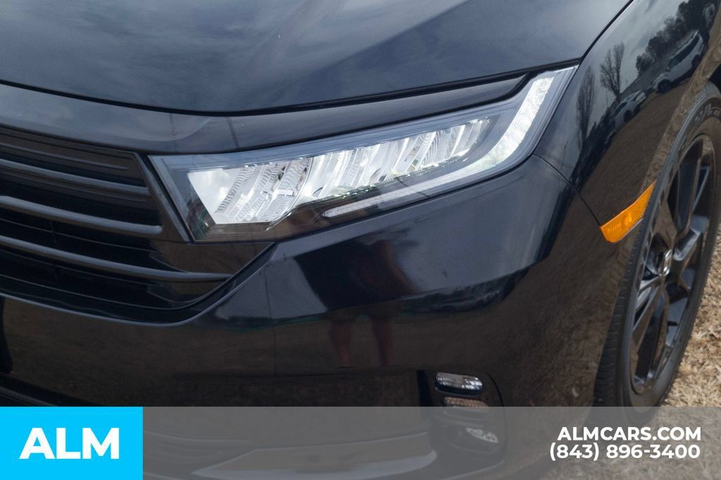 Used 2023 Honda Odyssey Sport image 12