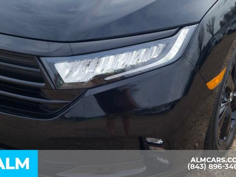 Used 2023 Honda Odyssey Sport image 12