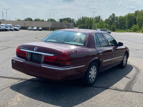 Used 2005 Mercury Grand Marquis LS RWD image 2