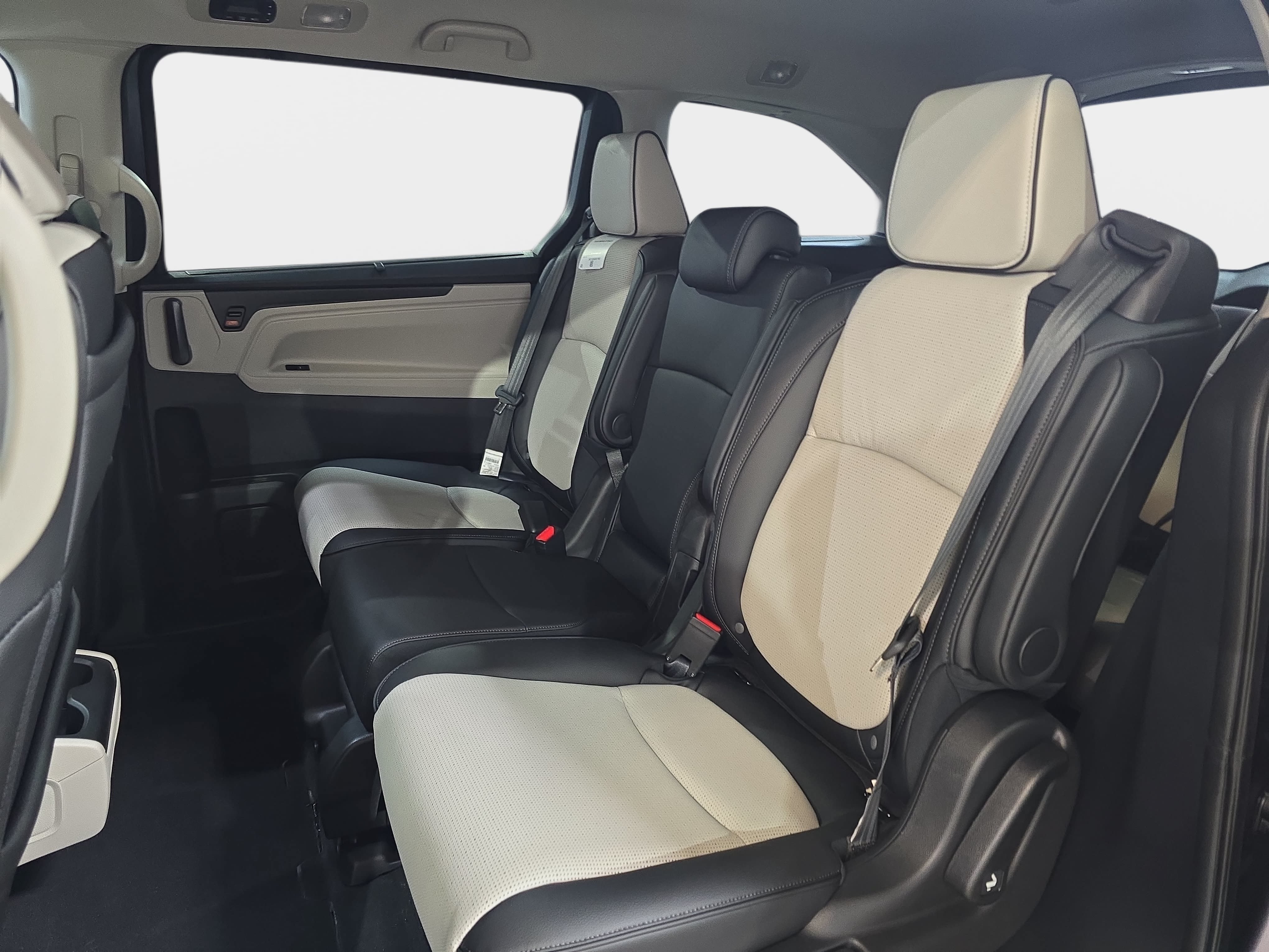 New 2027 Honda Odyssey Elite image 11