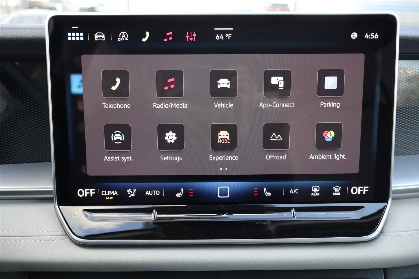 New 2026 Volkswagen Tiguan SE AWD/4WD image 17