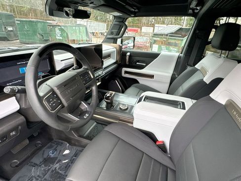 Used 2025 GMC Hummer EV 3X AWD/4WD image 13