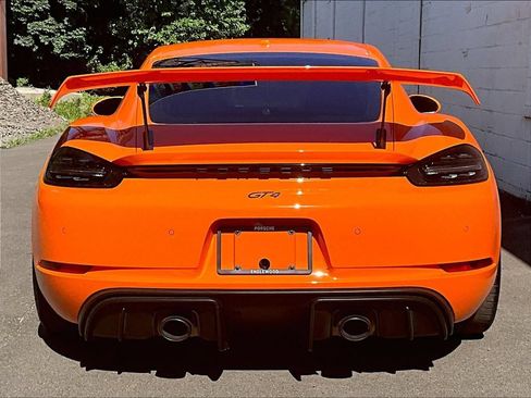 Certified 2021 Porsche 718 Cayman GT4 RWD image 9