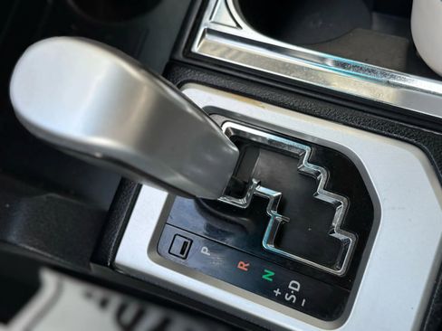 Used 2017 Toyota Tundra SR5 image 30