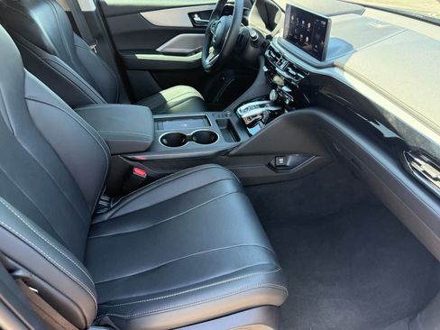 Used 2025 Acura MDX SH-AWD w/ Technology Package image 28