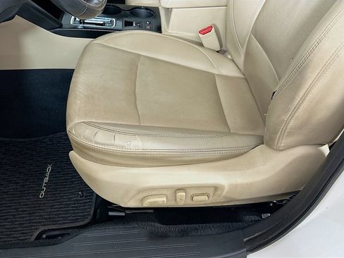 Used 2018 Subaru Outback 2.5i Limited AWD/4WD image 9