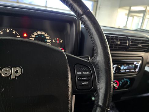 Used 2005 Jeep Wrangler Sport w/ 30" Tire & Wheel Group image 26