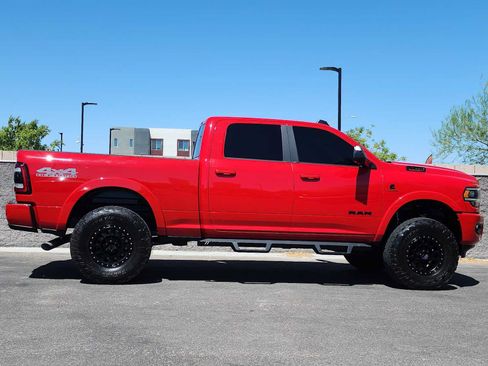 Used 2021 RAM 2500 Laramie w/ Night Edition AWD/4WD image 9