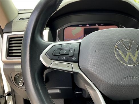 Used 2021 Volkswagen Atlas SEL AWD/4WD image 19