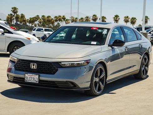Used 2024 Honda Accord Sport image 3