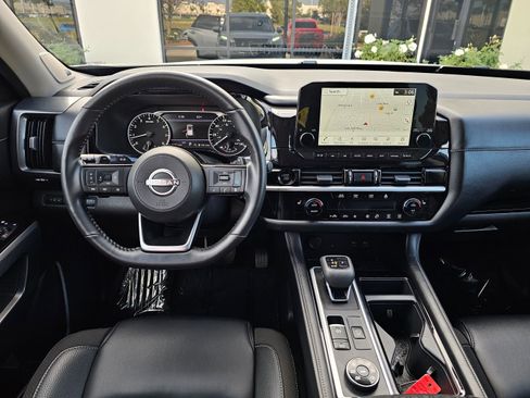 Used 2025 Nissan Pathfinder SL w/ SL Premium Package image 26