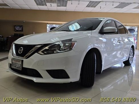 Used 2019 Nissan Sentra SV FWD image 2