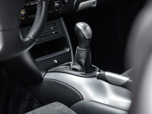 Used 2003 Porsche 911 GT2 RWD image 18