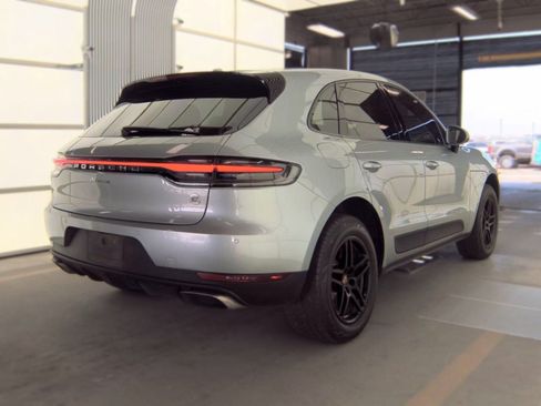 Used 2021 Porsche Macan AWD/4WD image 4