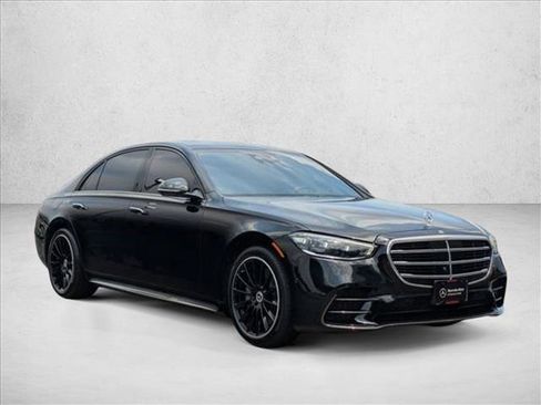 Certified 2023 Mercedes-Benz S 500 4MATIC w/ AMG Line image 3