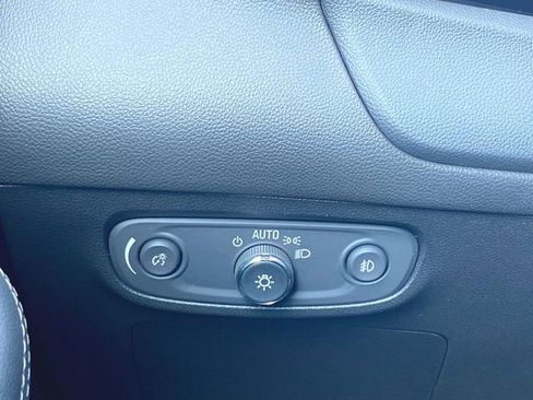 Used 2021 Buick Encore GX Select w/ Sport Touring Package AWD/4WD image 17