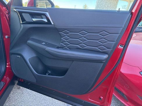 New 2026 Mitsubishi Outlander SEL FWD image 32