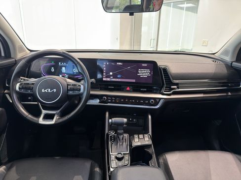 Used 2025 Kia Sportage EX w/ Premium Package FWD image 15