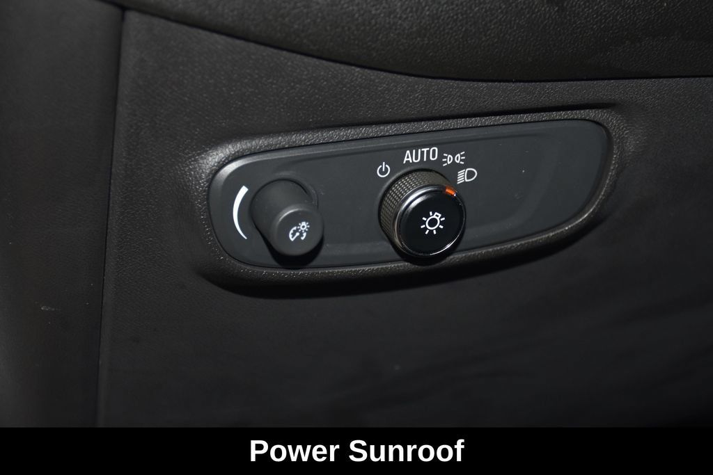 Used 2022 Chevrolet Equinox RS FWD image 13