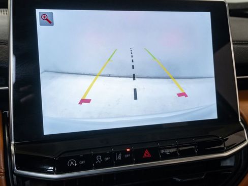 Used 2025 Jeep Compass Limited w/ Elite Group image 18