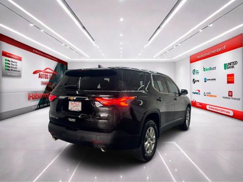 Used 2022 Chevrolet Traverse LS image 7