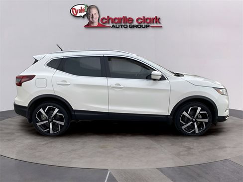 Used 2022 Nissan Rogue Sport SL image 7