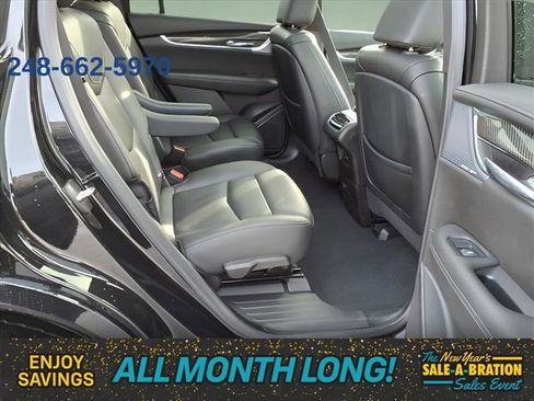 Used 2023 Cadillac XT6 Sport w/ Technology Package image 8