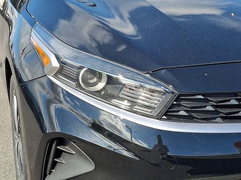 Used 2023 Kia Forte LXS w/ LXS Technology Package FWD image 10