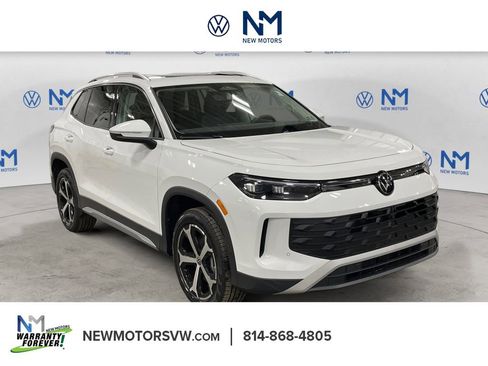 New 2026 Volkswagen Tiguan SE image 7