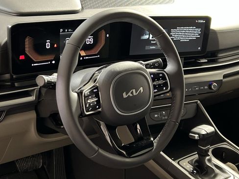 New 2026 Kia Carnival LXS image 14